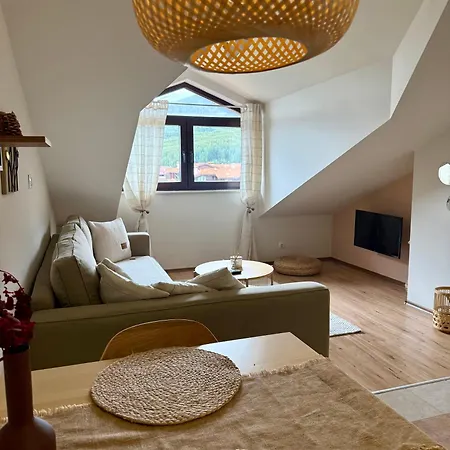Carlson's 1br 200m Gondola Home2host Appartement Bansko